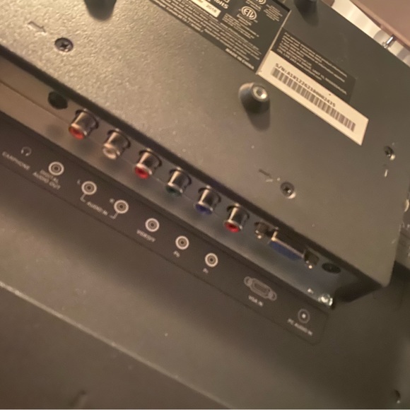 RCA TV - Picture 2 of 4